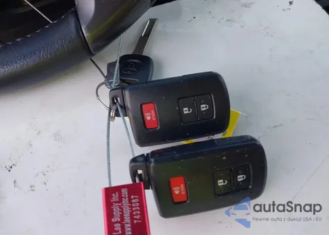 2021 Toyota Tacoma Trd Off-Road z USA, uszkodzony, nr VIN 3TMDZ5BN4MM120383